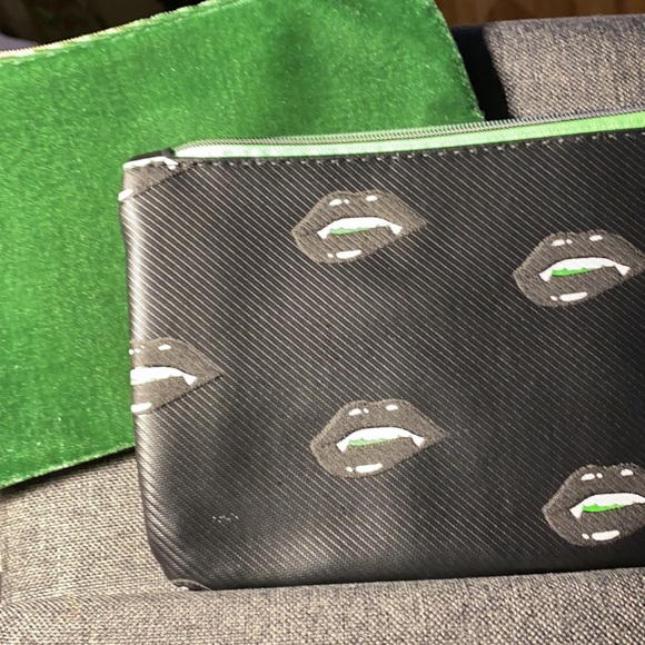 L.us matte bronzer and primer - Picture 8 of 8